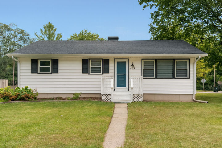 404 Thoria Road  Batavia IL 60510 photo