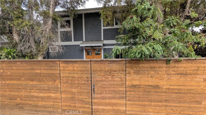 Property Photo: 872 Lucile Avenue A CA 90026