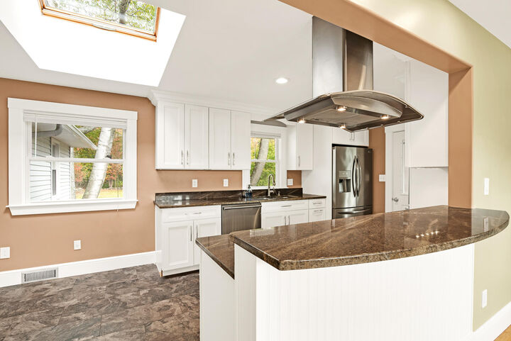 Property Photo: 1116 State Road ME 03903