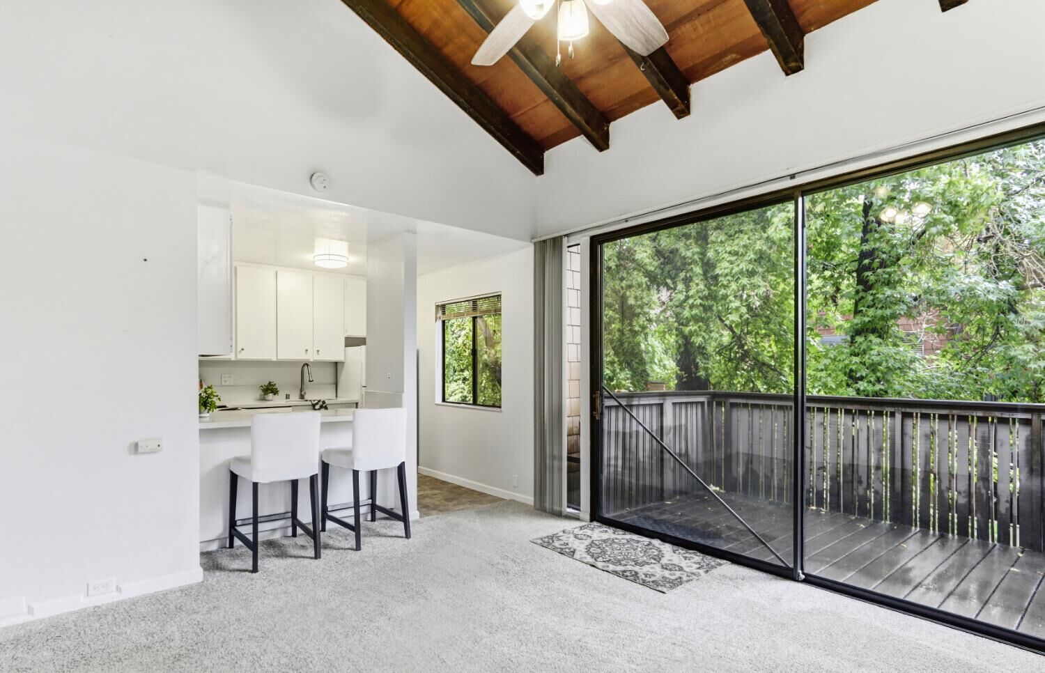 Property Photo:  820 Woodside Lane 7  CA 95825 