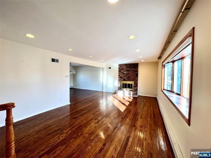 Property Photo:  517 Fordham Place  NJ 07652 