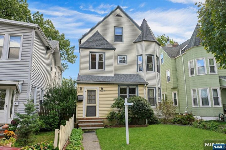 Property Photo:  81 Fullerton Avenue  NJ 07042 