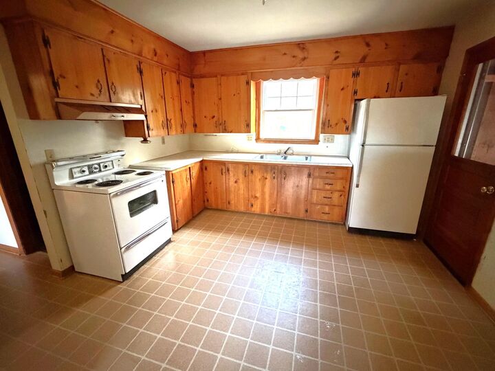 Property Photo: 20 Sunset Drive VT 05452