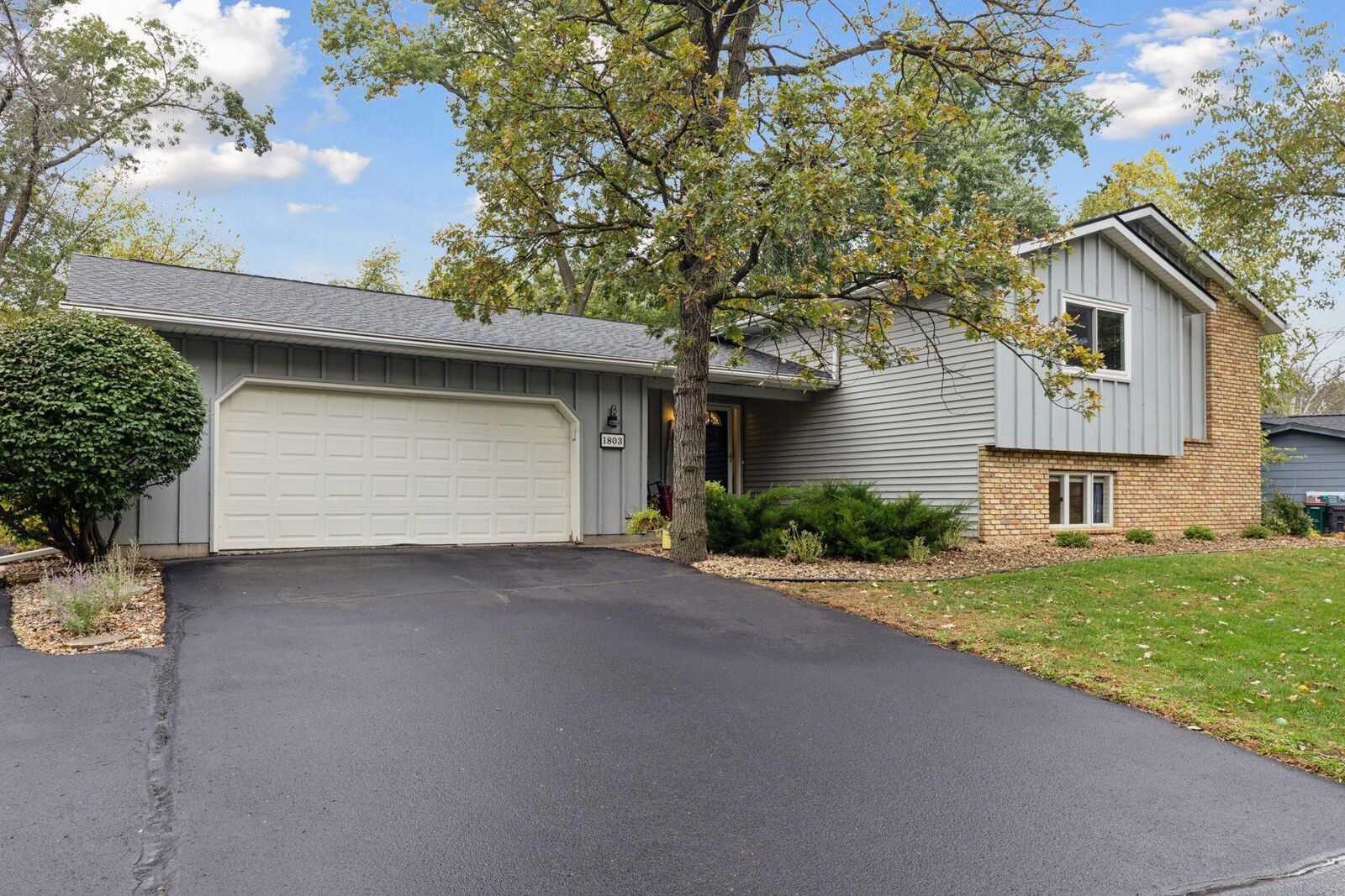 Property Photo:  1803 Willow Drive  WI 54016