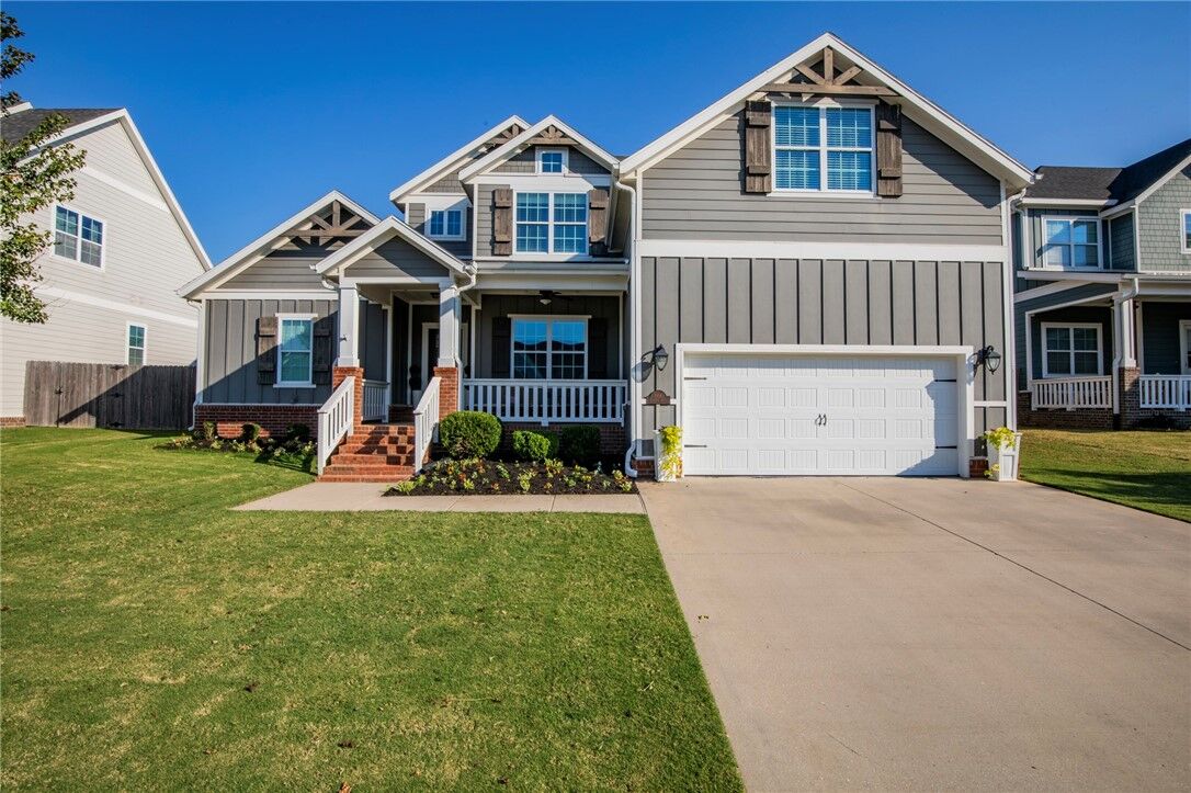 Property Photo: 906 Charing Cross AR 72718