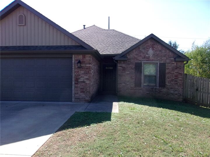 Property Photo: 421 Lucian Lane AR 72764