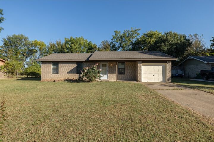 Property Photo:  124 E Pheasant Drive  AR 72730 