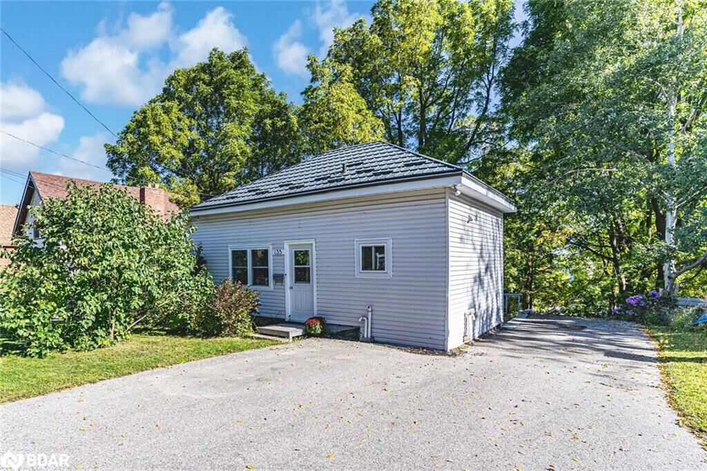 Property Photo:  135 Sixth Street  ON L4R 3X5 