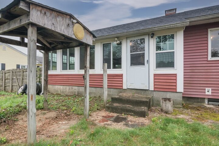 Property Photo:  79 Burnham Rd  MA 01301