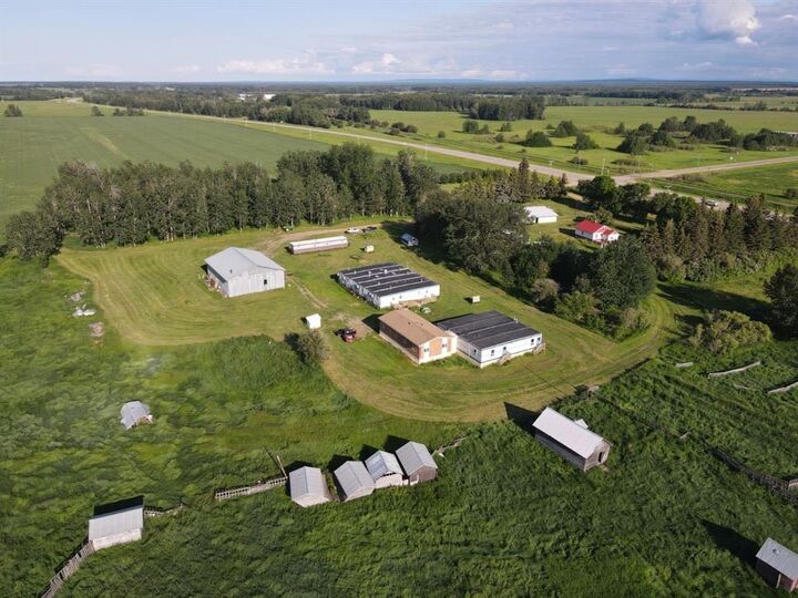 Property Photo: 161 Range Road 74302 AB T0G 1E0