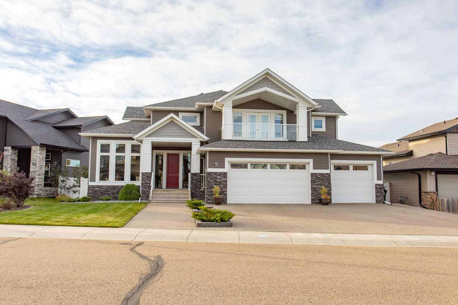 Property Photo: 30 Parkridge Crescent AB T0M 0J0