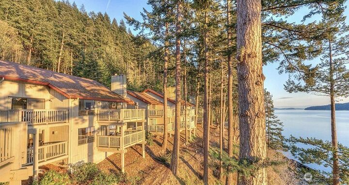Property Photo: 1800 Rosario Road WA 98245