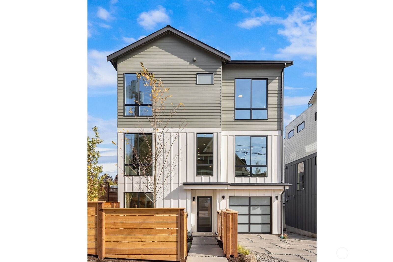 Property Photo: 4420 1st Avenue NE WA 98105