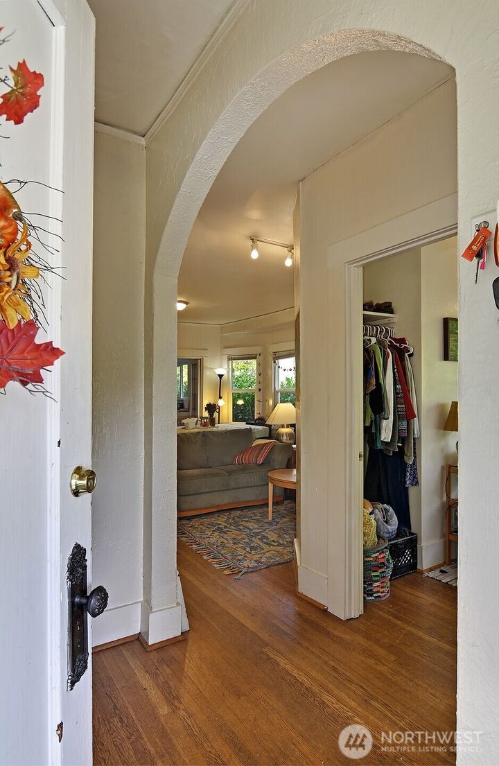 Property Photo:  5619  16th Avenue NE  WA 98105 