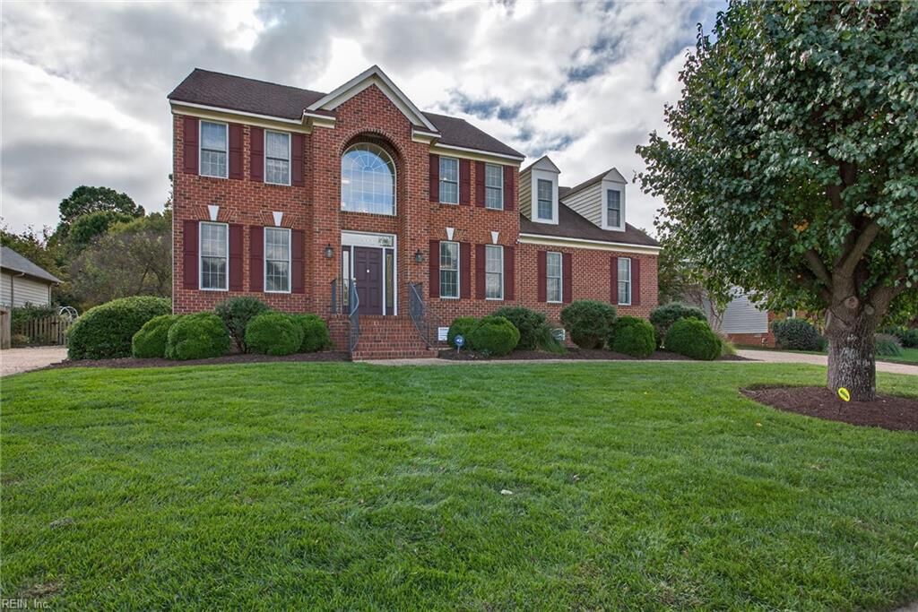 Property Photo: 407 Honeysuckle Ln VA 23693