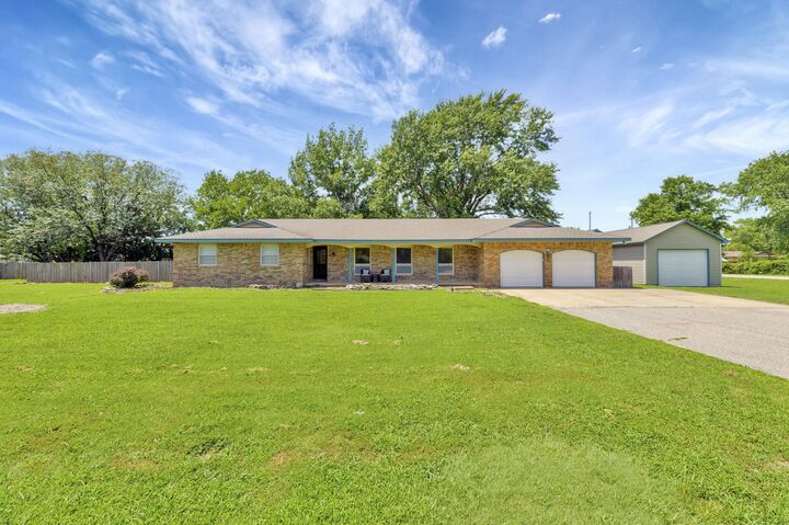 5575 N Sedgwick  Wichita KS 67204 photo