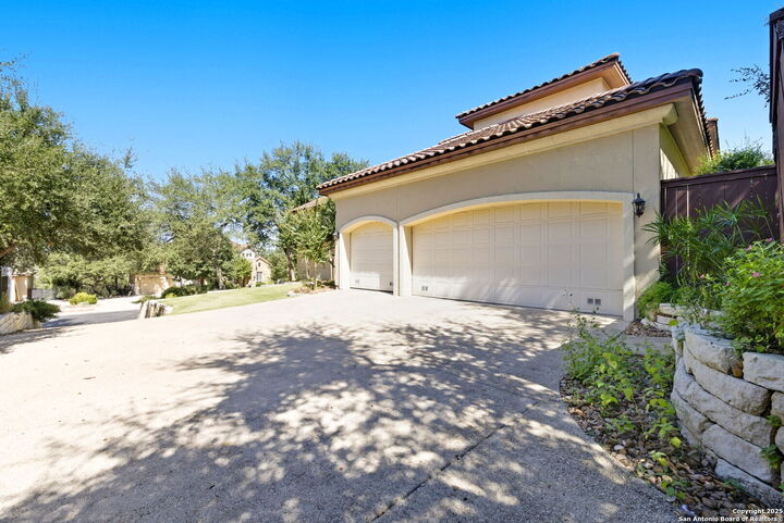 Property Photo: 319 Springside TX 78260