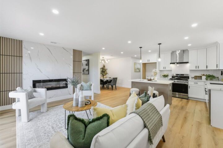 Property Photo: 391 Gross Street CA 95035