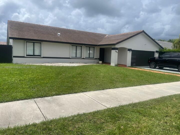 Property Photo: 14862 SW 169th Ln FL 33187