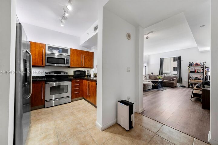 Property Photo: 7350 SW 89th St 411S FL 33156