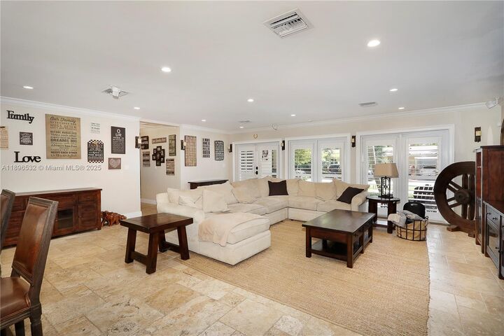 Property Photo:  6461 SW 74th St  FL 33143 
