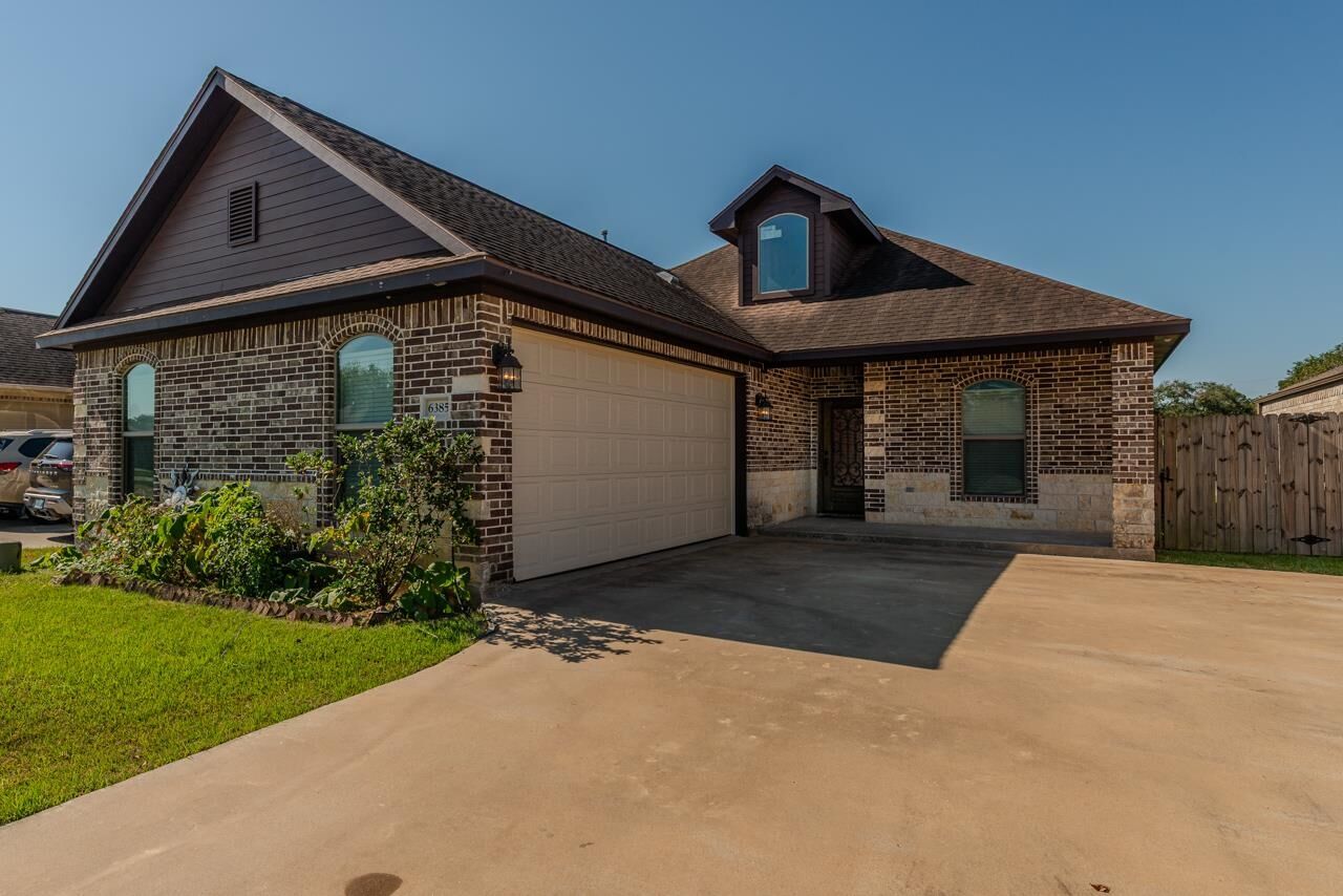Property Photo:  6385 Highpoint Ave.  TX 77708
