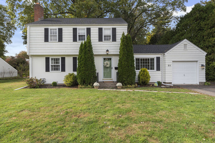 21 Barksdale Road  West Hartford CT 06117 photo