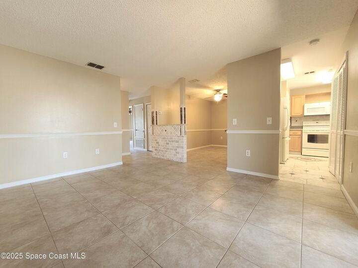 Property Photo: 100 Summer Place FL 32953