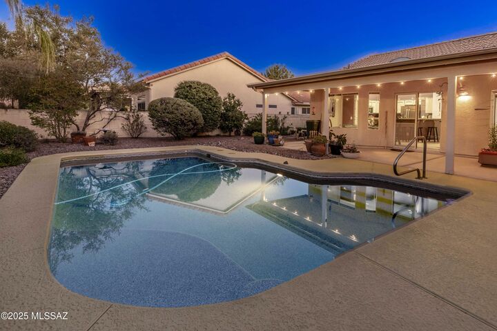 Property Photo: 63648 E Edgeview Lane AZ 85739