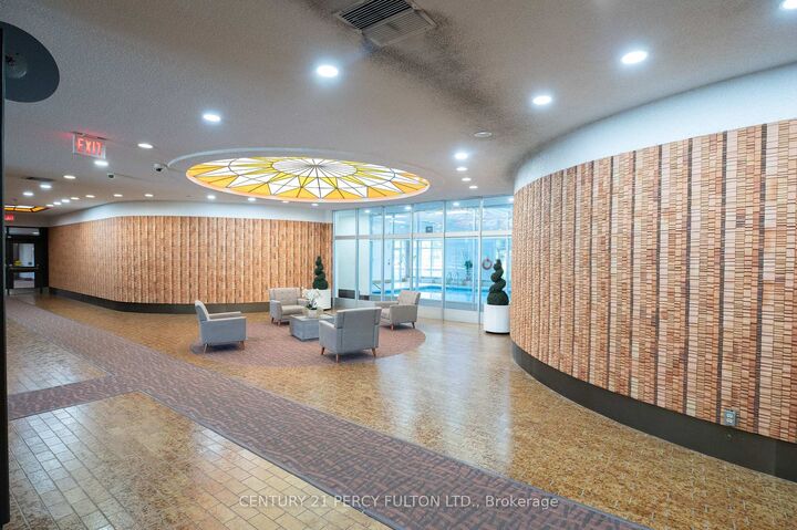 Photo de la propriété:  25 Silver Springs Boulevard 301  ON M1V 1M9 