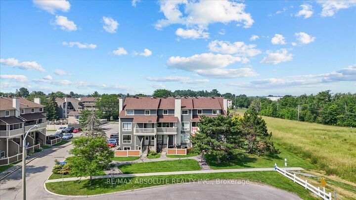 Photo de la propriété:  750 St Andre Drive 73B  ON K1C 4R8