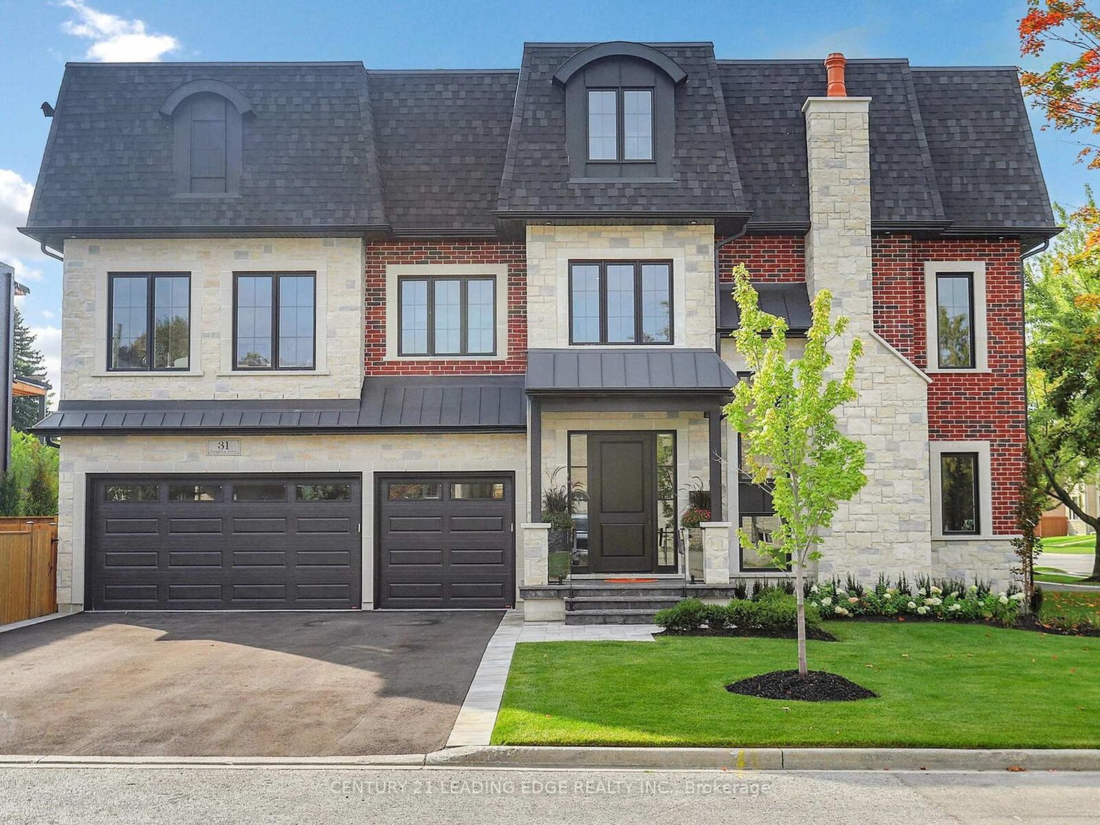 Photo de la propriété:  31 Naughton Drive  ON L4C 4M6 