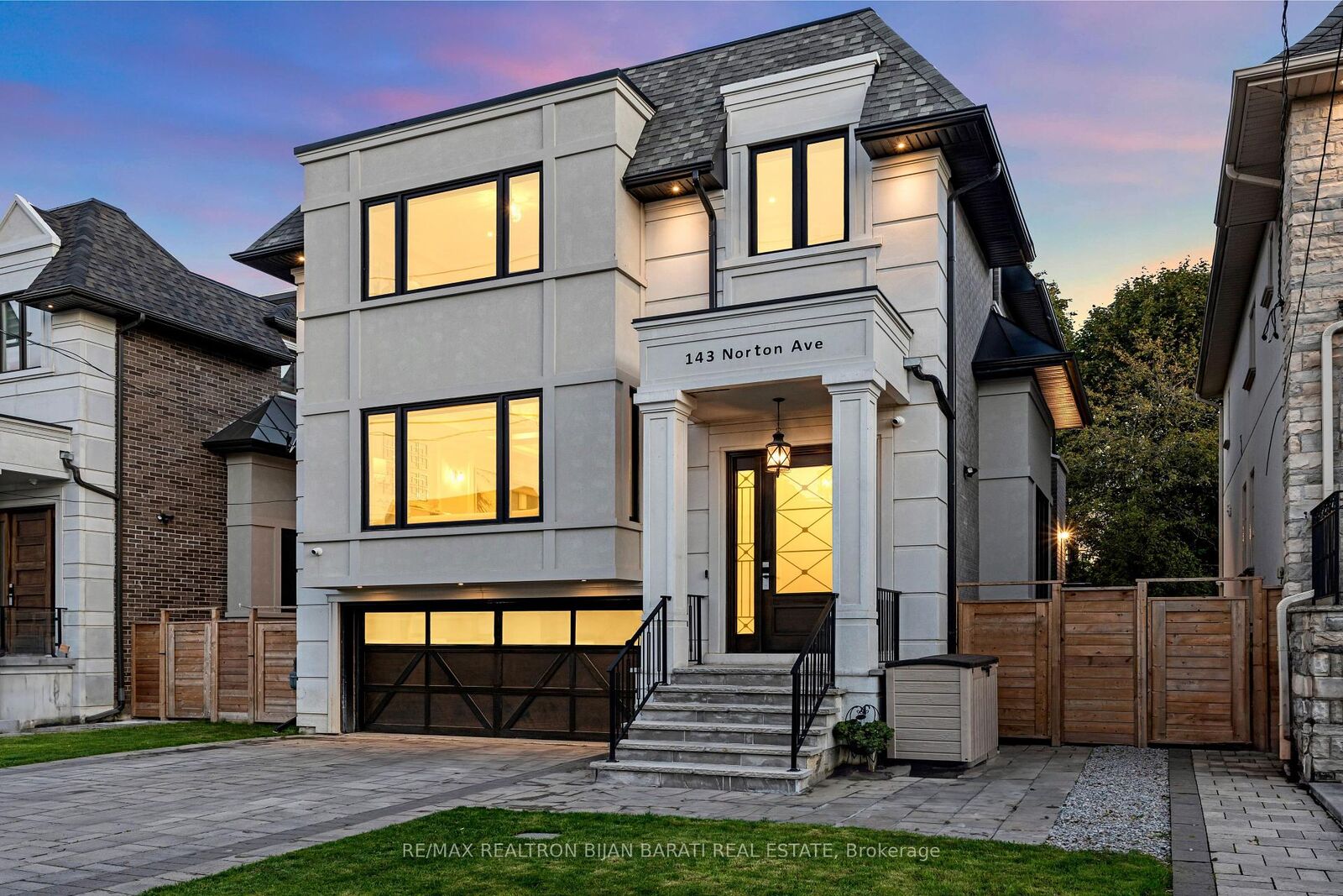 Photo de la propriété:  143 Norton Avenue  ON M2N 4A7 