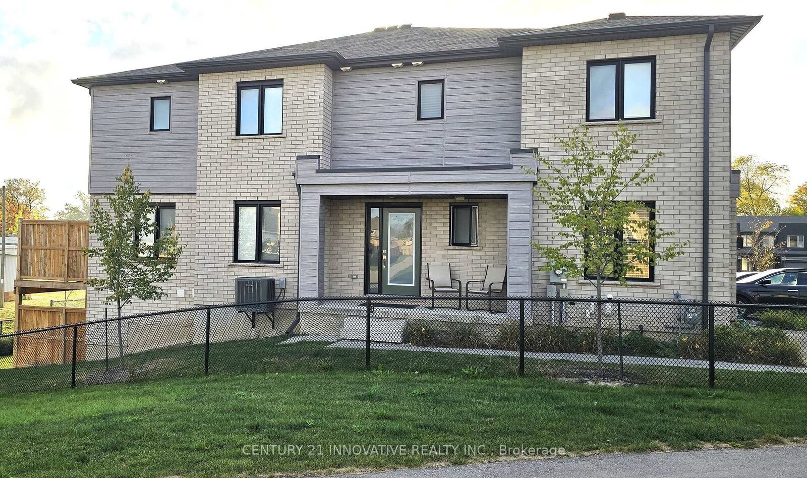 Property Photo: 92 Pony Way ON N2R 0R8