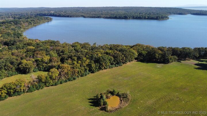 Property Photo:  110497 S 4580 Road  OK 74955