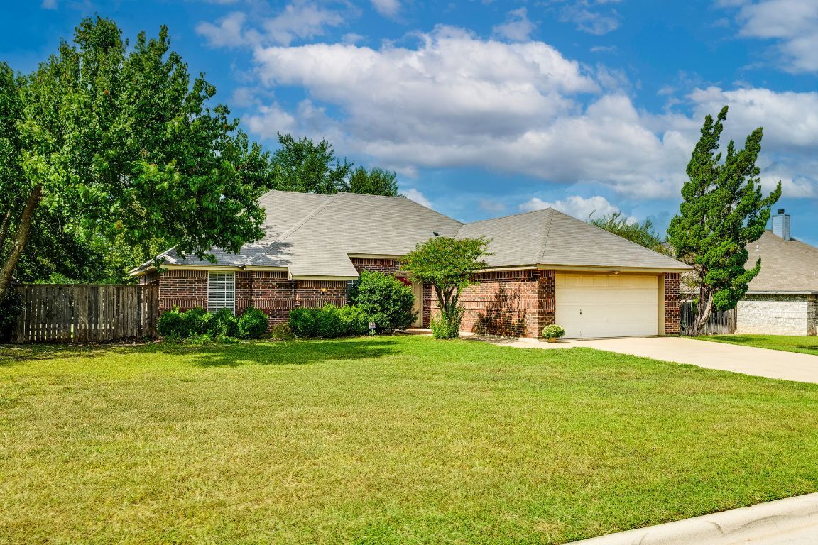 Property Photo: 2006 Shadow Ridge Road TX 76548