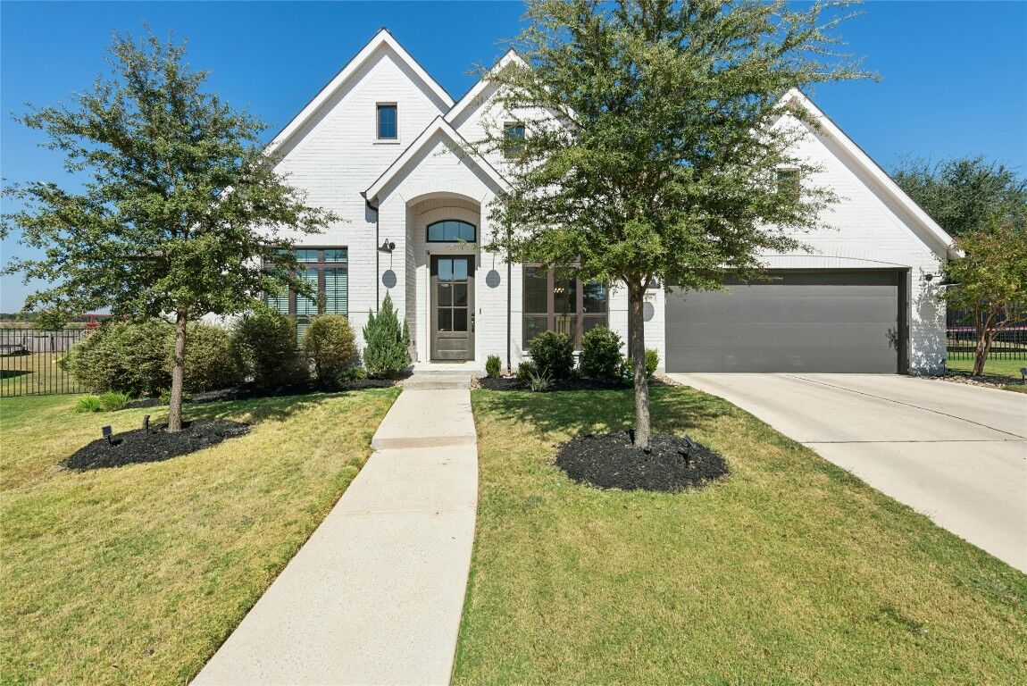 Property Photo: 108 Bole Cove TX 78628