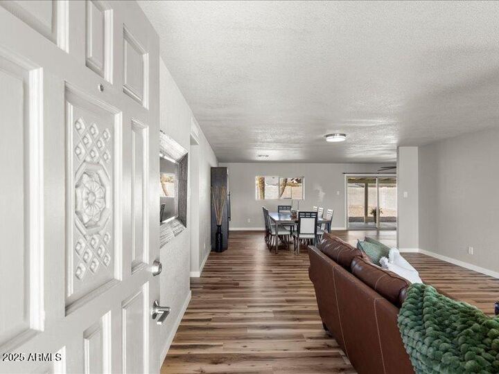 Property Photo:  4126 W Mescal Street  AZ 85029