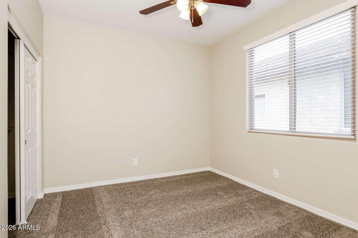 Property Photo: 718 W Twin Peaks Parkway AZ 85143