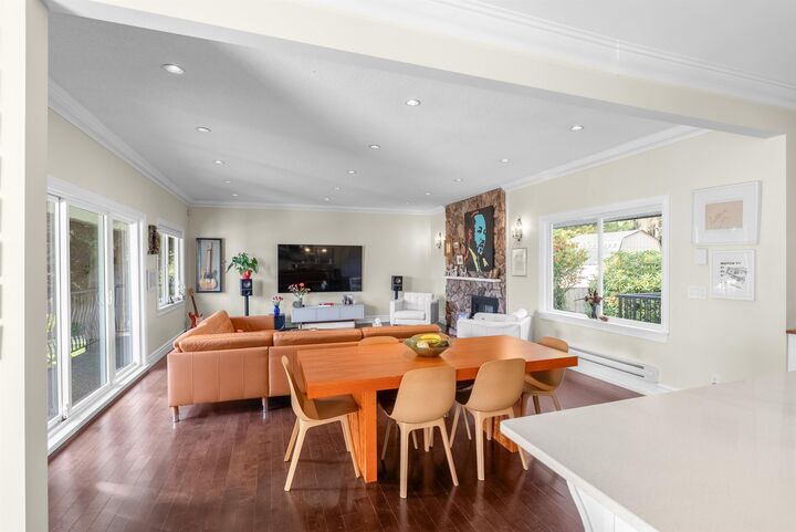 Property Photo: 324 E 24th Street BC V7L 3E8