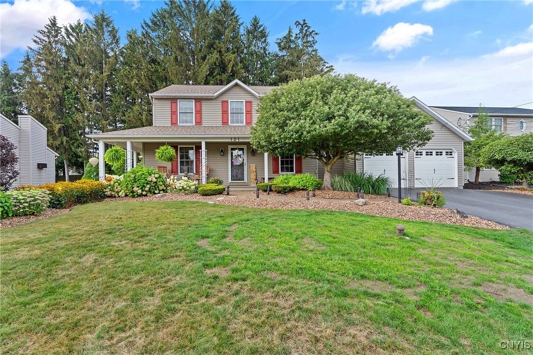 Property Photo:  121 Nicks Way  NY 13209