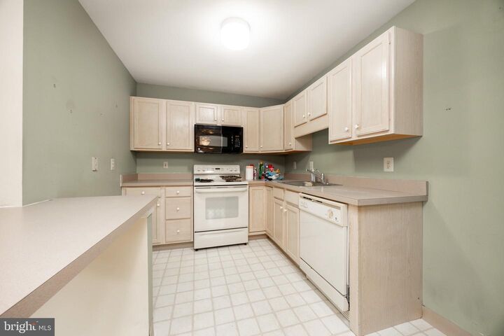Property Photo: 801 Horseshoe Drive 801 PA 19468