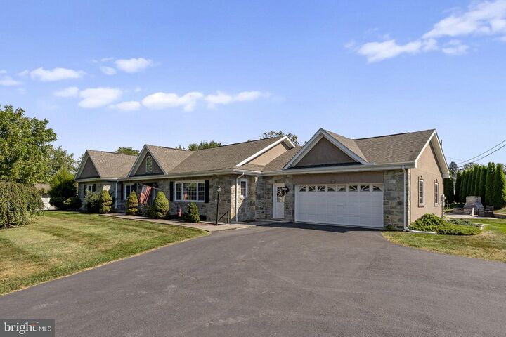 Property Photo: 37 W Church Street PA 17578