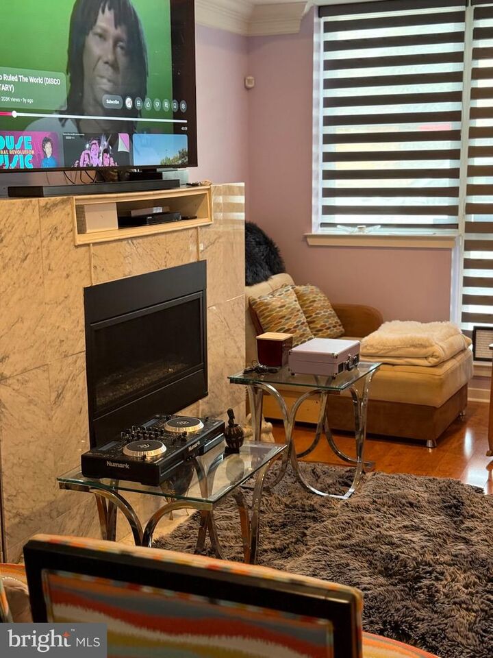 Property Photo: 312 W Susquehanna Avenue 14 PA 19122