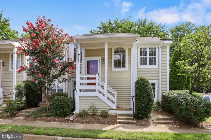Property Photo: 2867 Yarling Court VA 22042