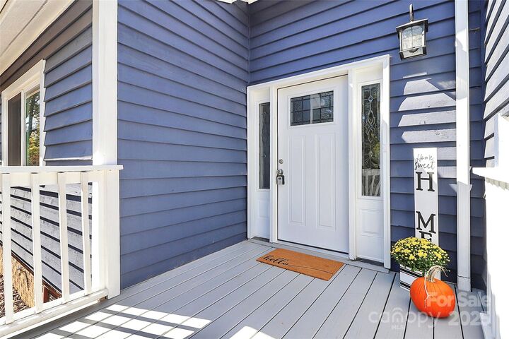Property Photo: 9546 Fairway Ridge Road NC 28277