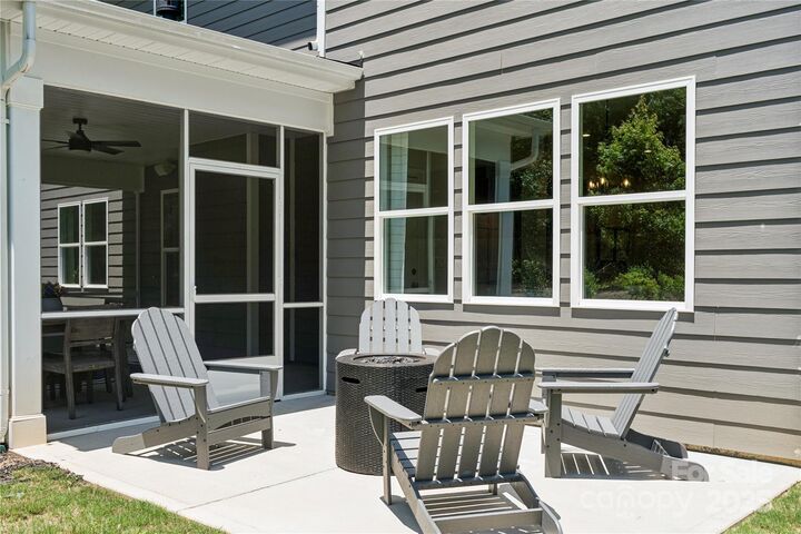 Property Photo:  335 Alameda Way  NC 28104 