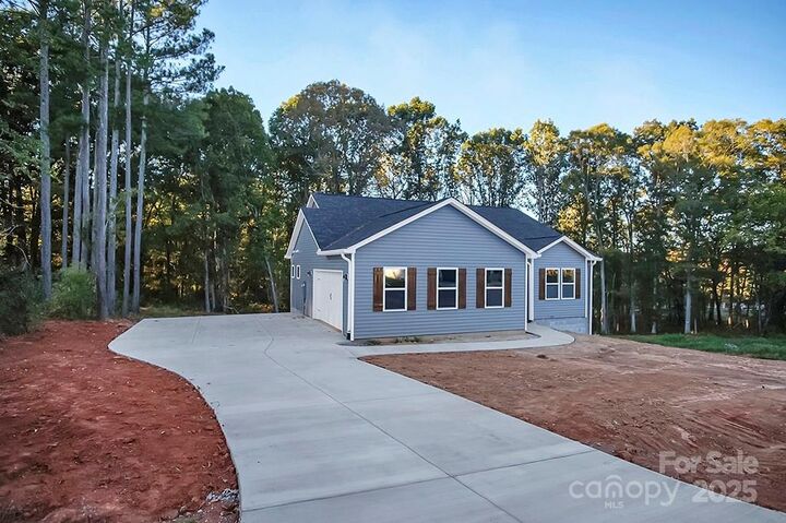 Property Photo: 7058 Sparrow Lane NC 28168