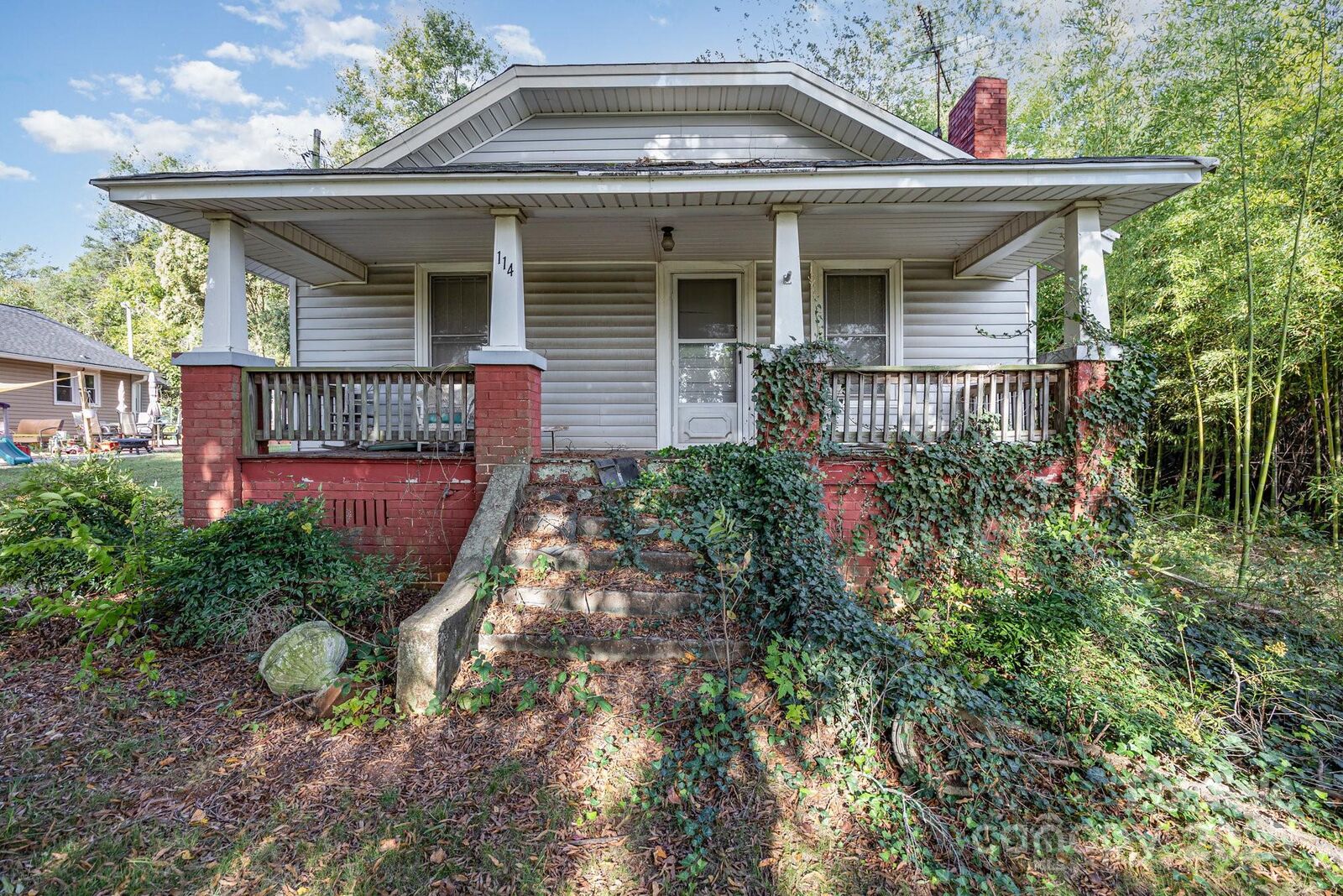 Property Photo: 114 Bristol Drive NC 28677
