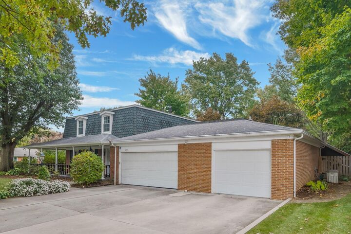Property Photo: 452 Pleasant Lane OH 44820